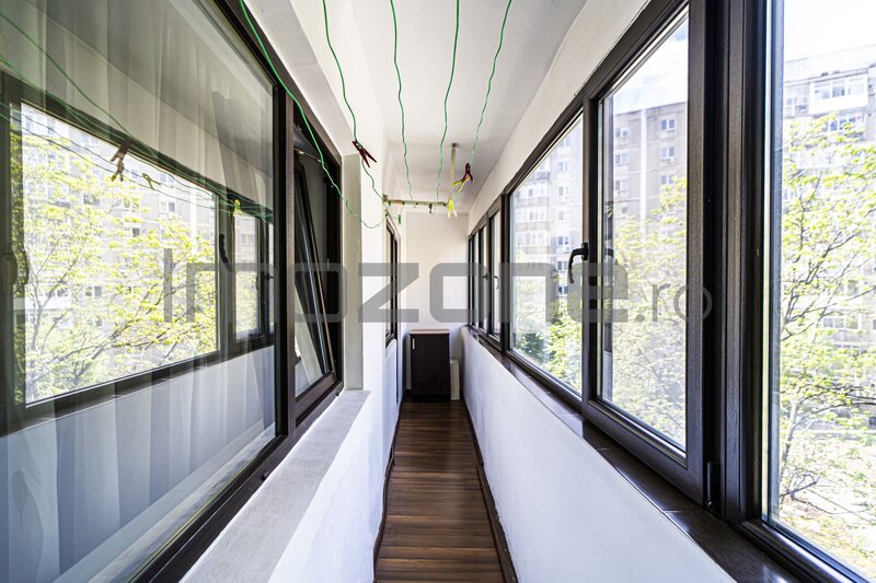 Lujerului, 2 camere, etaj 4, 54 mp, mobilat, utilat, loc de parcare inclus.