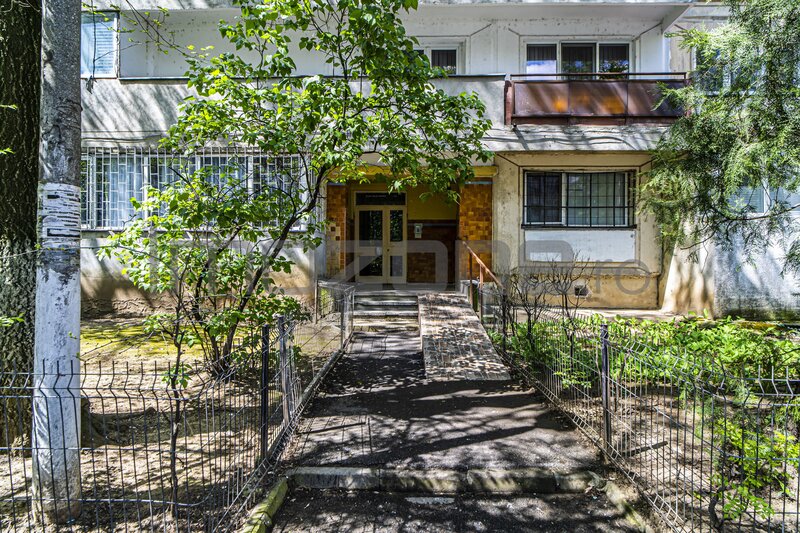 Lujerului, 2 camere, etaj 4, 54 mp, mobilat, utilat, loc de parcare inclus.